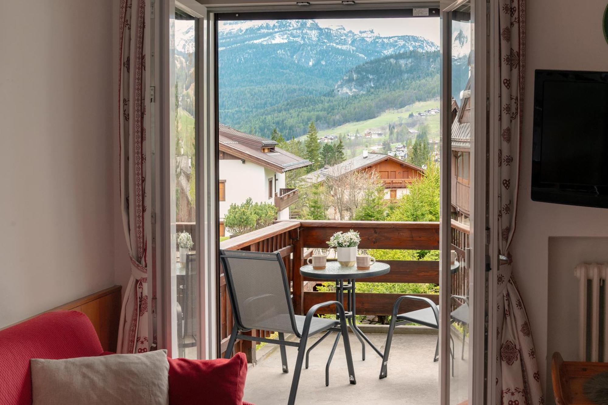 Cortina-house