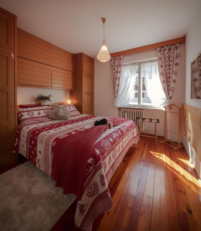 Cortina-house *