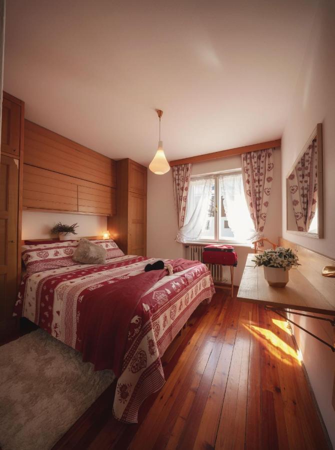 Apartment Cortina-house